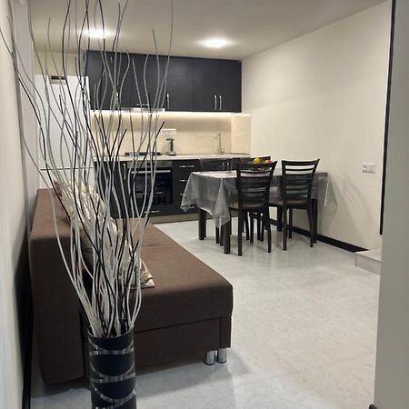 Appartamento Cosy flat Erevan Esterno foto