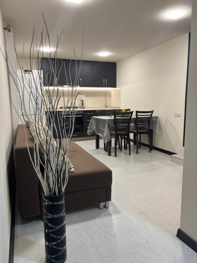 Appartamento Cosy flat Erevan Esterno foto